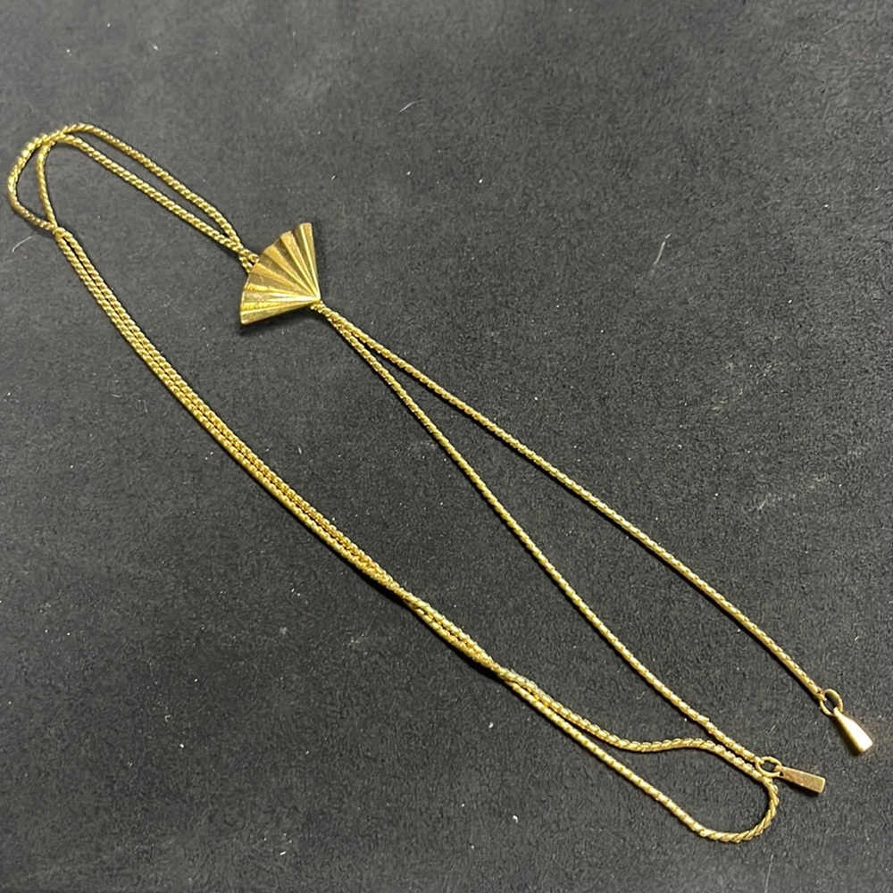 Fan necklace
